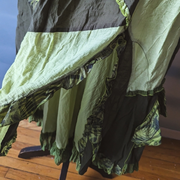 Pre-loved Bohemian Crisca Dress in greens German - size 44GB / 12US / Large - Picture 4 of 16